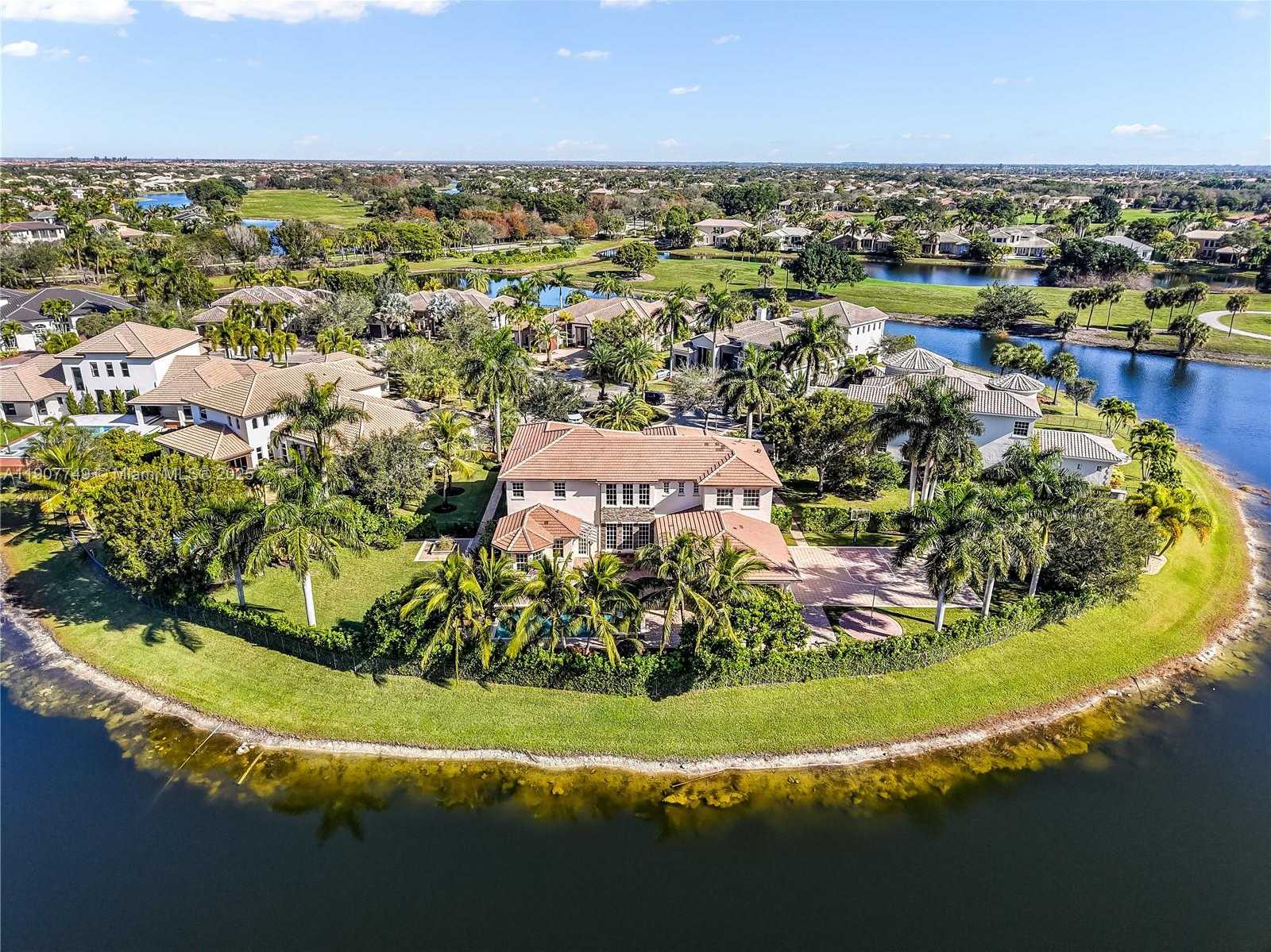 Small Image of 12008 NORTH WEST 69TH CT #12008, Parkland Number 8