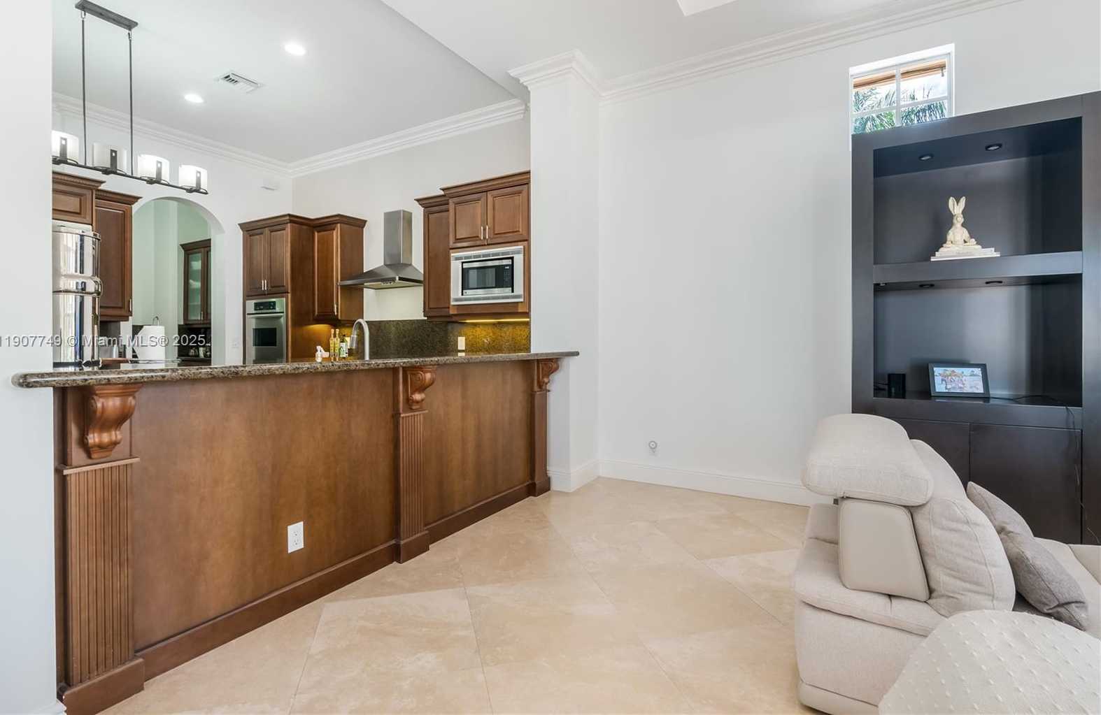 Small Image of 12008 NORTH WEST 69TH CT #12008, Parkland Number 81