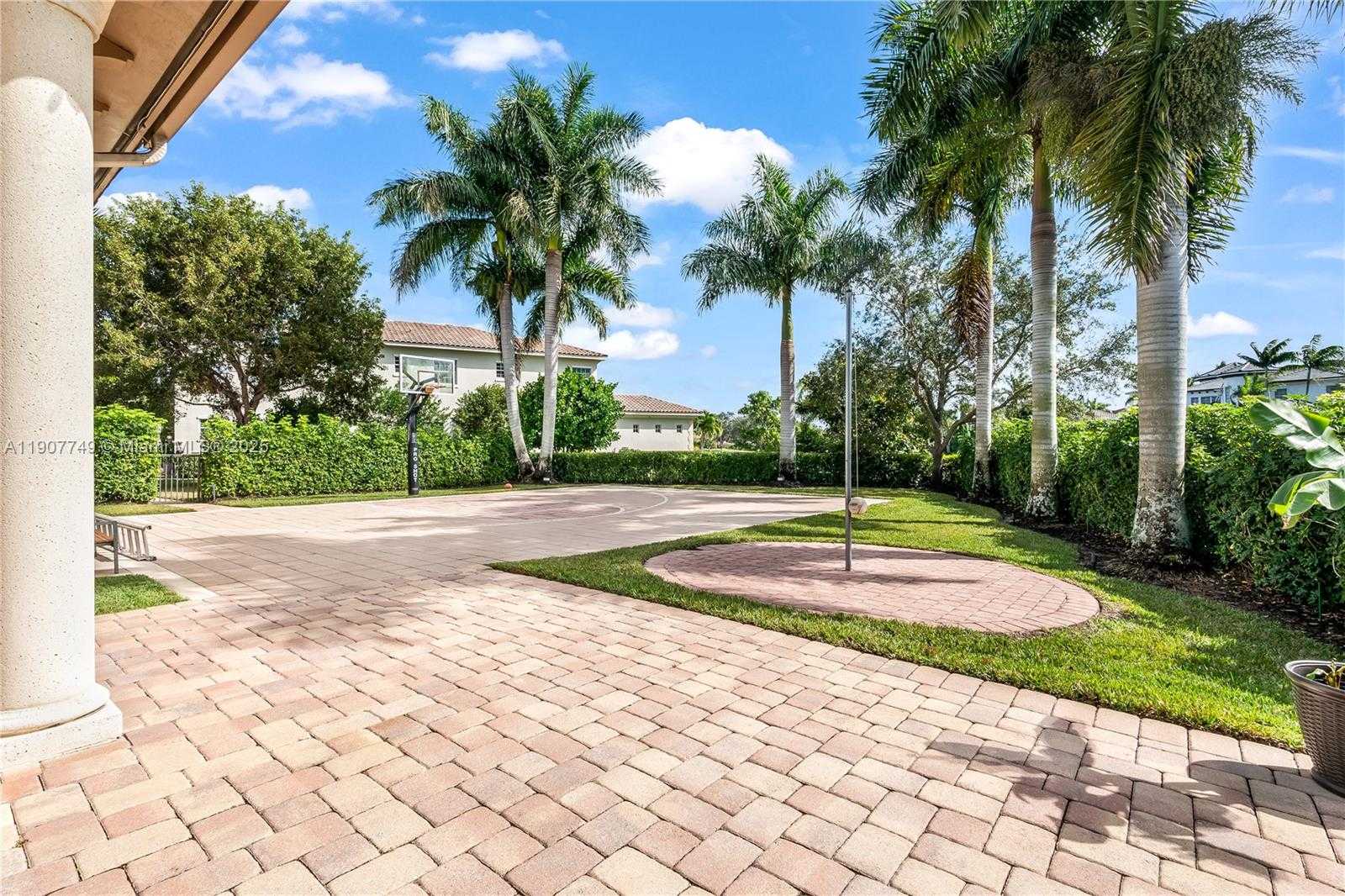 Small Image of 12008 NORTH WEST 69TH CT #12008, Parkland Number 93