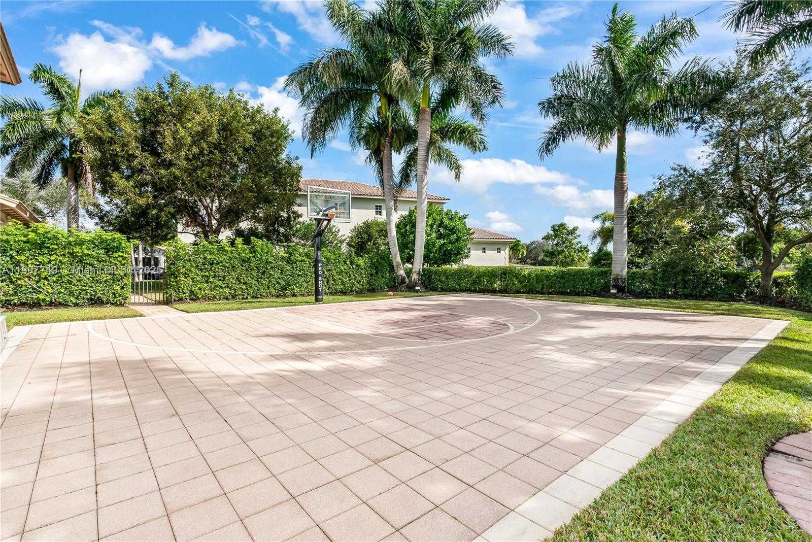 Small Image of 12008 NORTH WEST 69TH CT #12008, Parkland Number 94