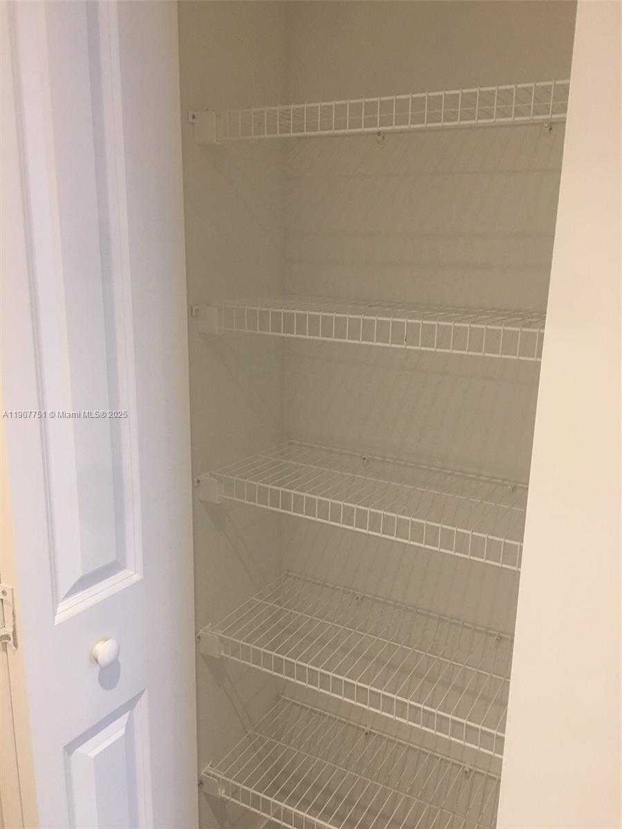 Small Image of 1600 NORTH EAST 1 #1005, Miami Number 15