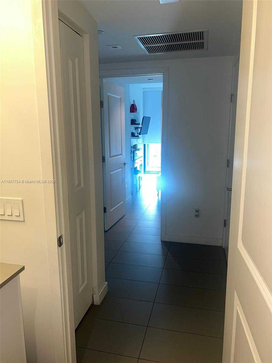 Small Image of 1600 NORTH EAST 1ST AVE #3012, Miami Number 12