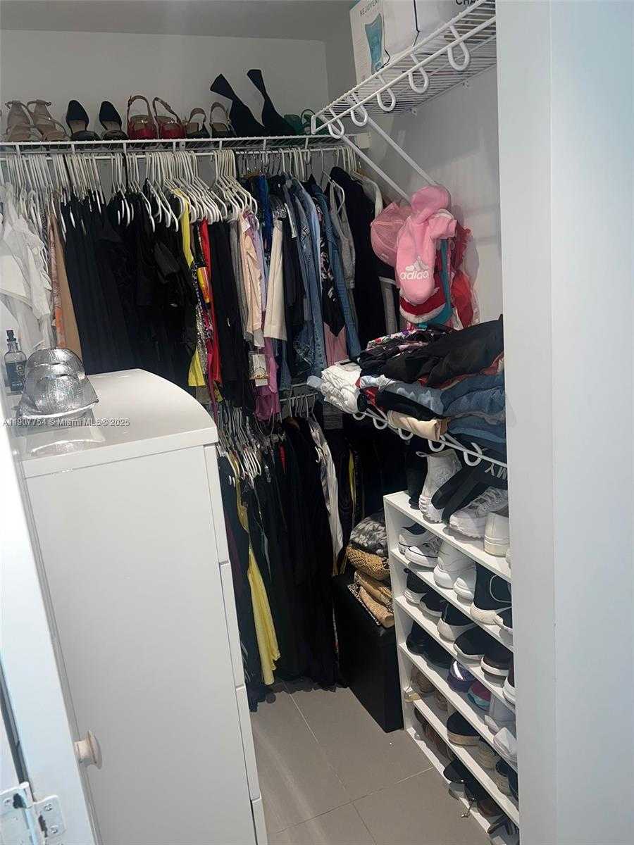 Small Image of 1600 NORTH EAST 1ST AVE #3012, Miami Number 18