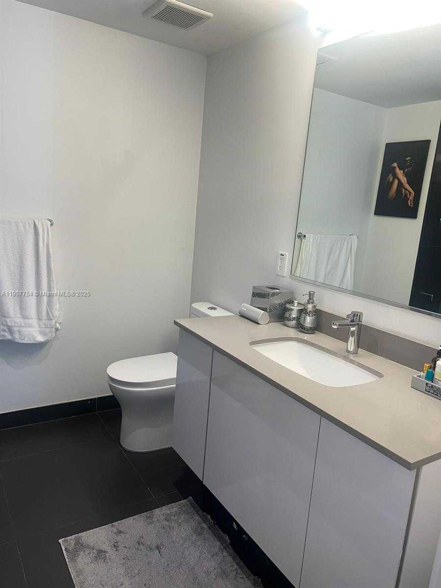 Small Image of 1600 NORTH EAST 1ST AVE #3012, Miami Number 19