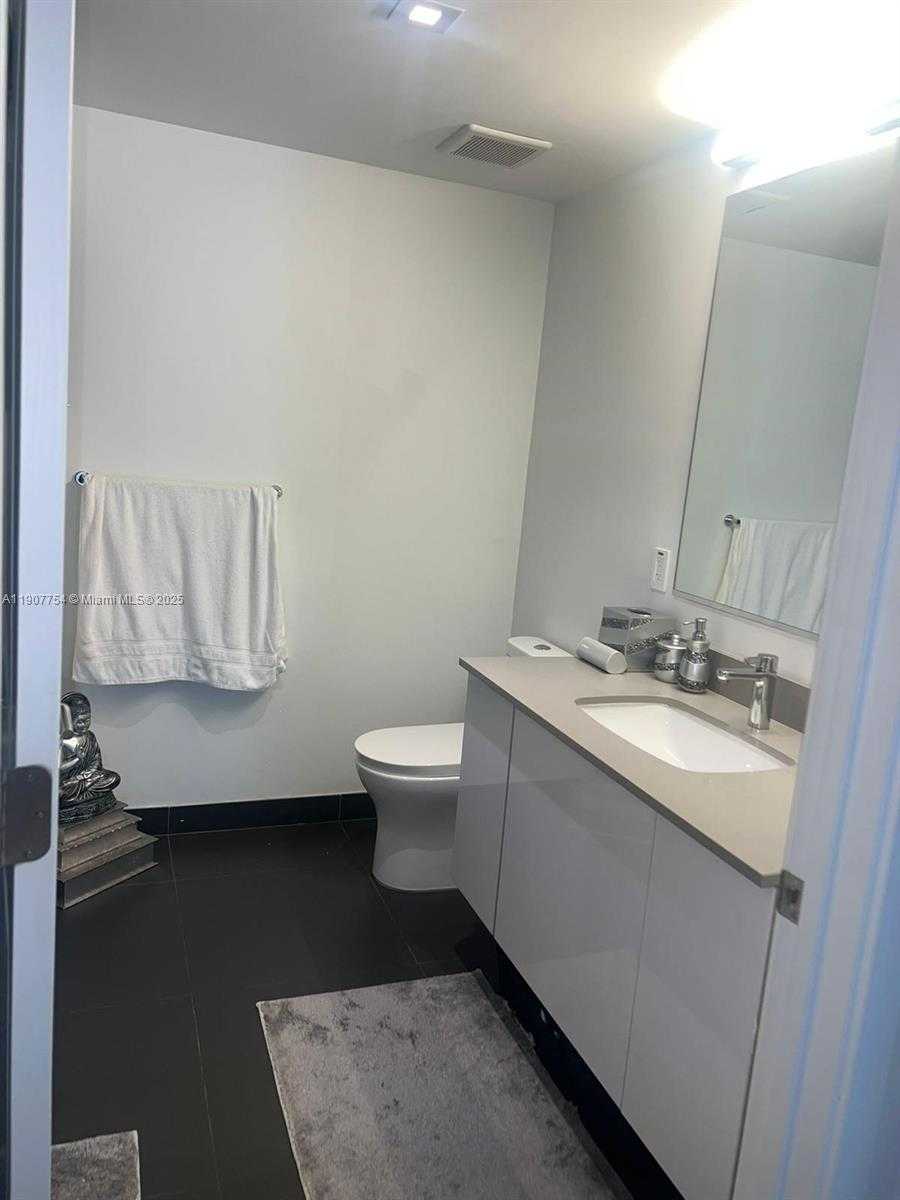 Small Image of 1600 NORTH EAST 1ST AVE #3012, Miami Number 22