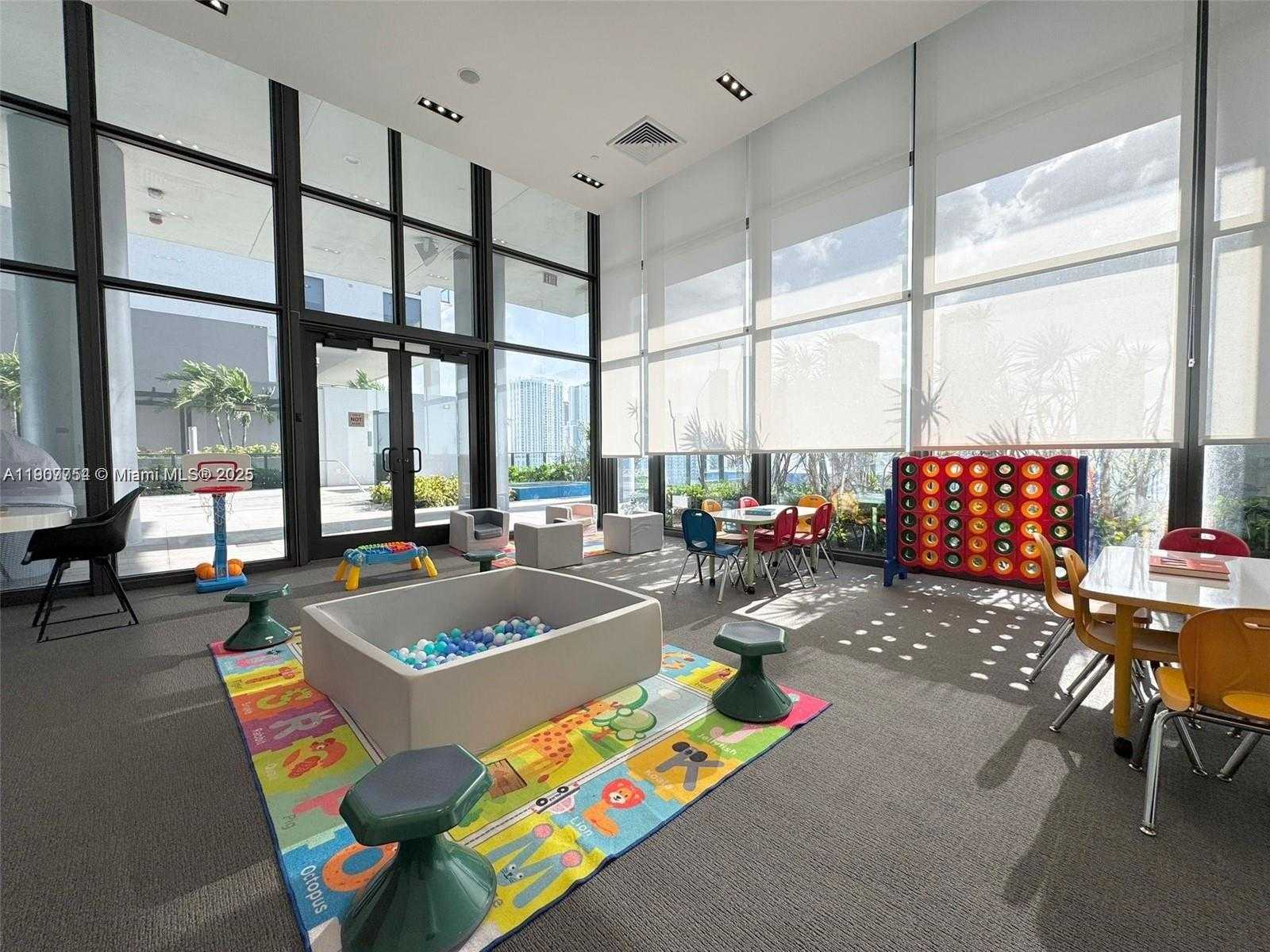 Small Image of 1600 NORTH EAST 1ST AVE #3012, Miami Number 39