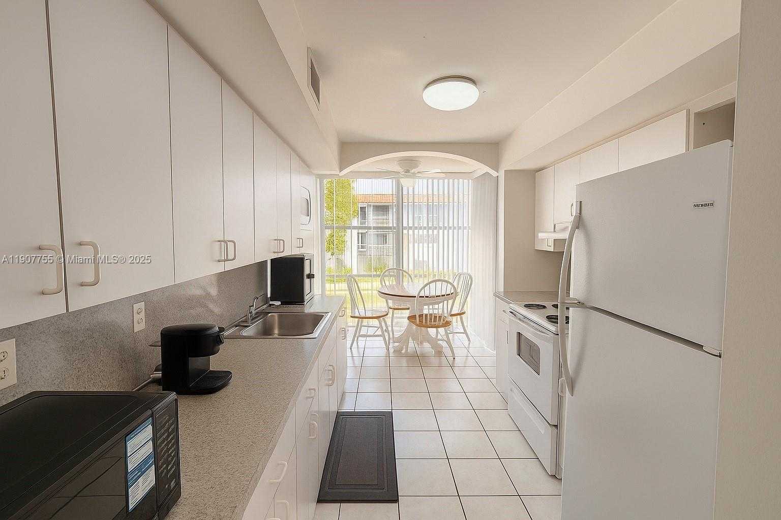 Small Image of 200 172ND ST #201, Sunny Isles Beach Number 1