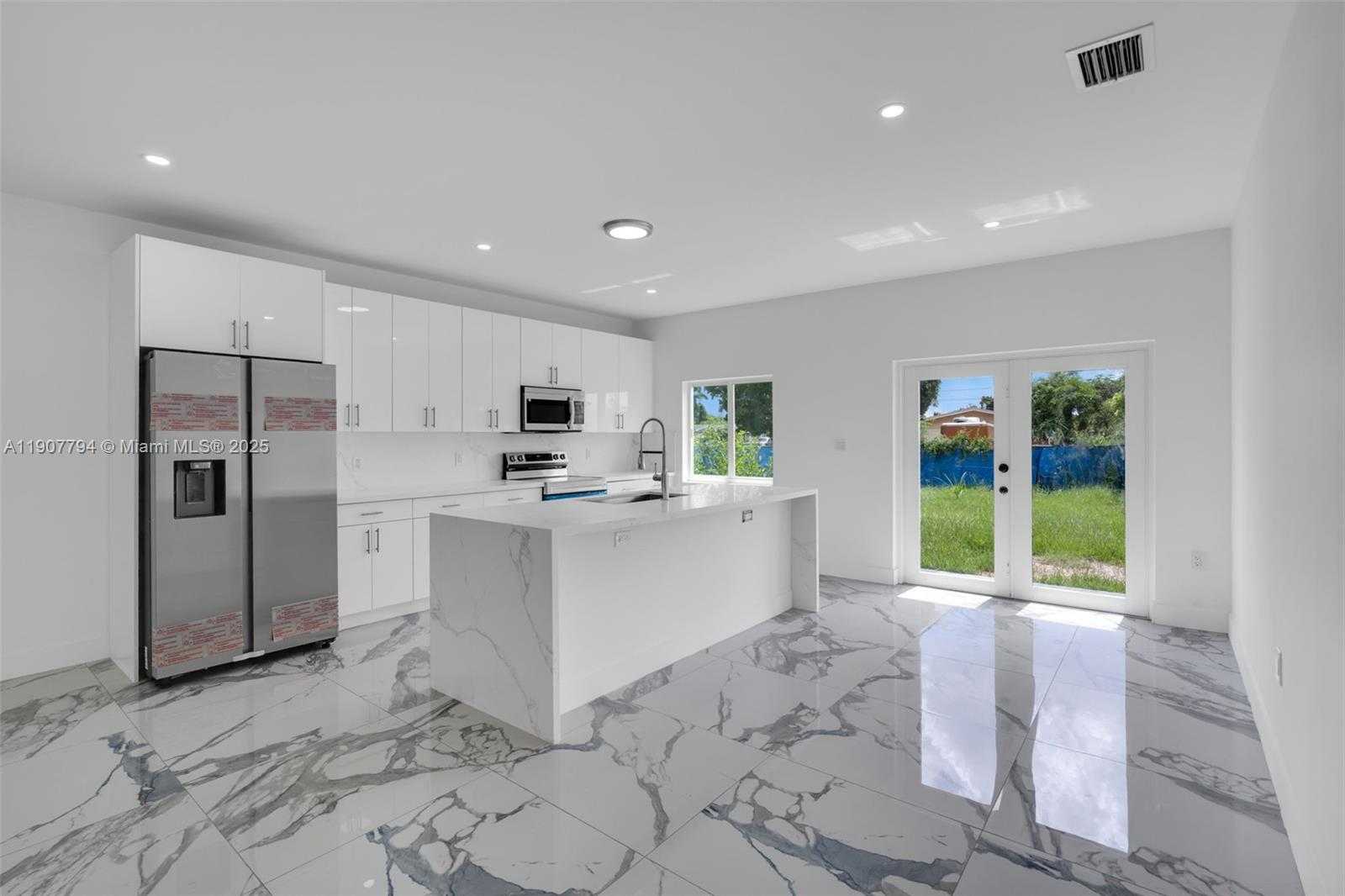 Small Image of 11870 SOUTH WEST 220TH ST #A, Miami Number 13