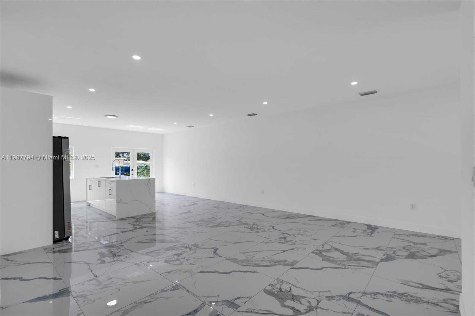 Small Image of 11870 SOUTH WEST 220TH ST #A, Miami Number 17