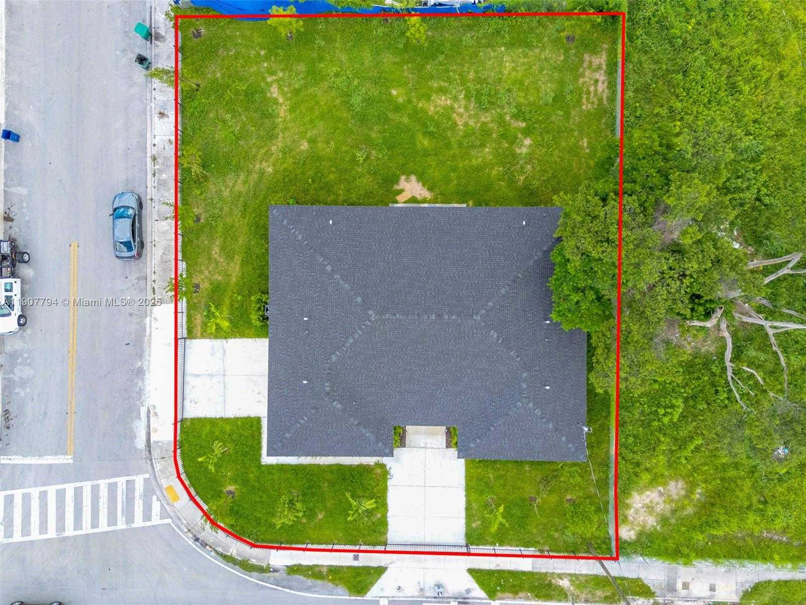 Small Image of 11870 SOUTH WEST 220TH ST #A, Miami Number 8