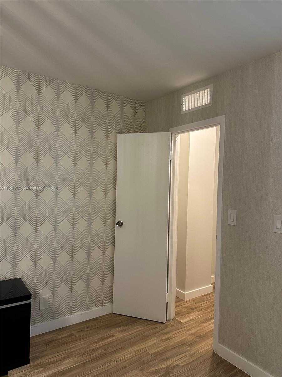 Small Image of 501 THREE ISLANDS BLVD #206, Hallandale Beach Number 11