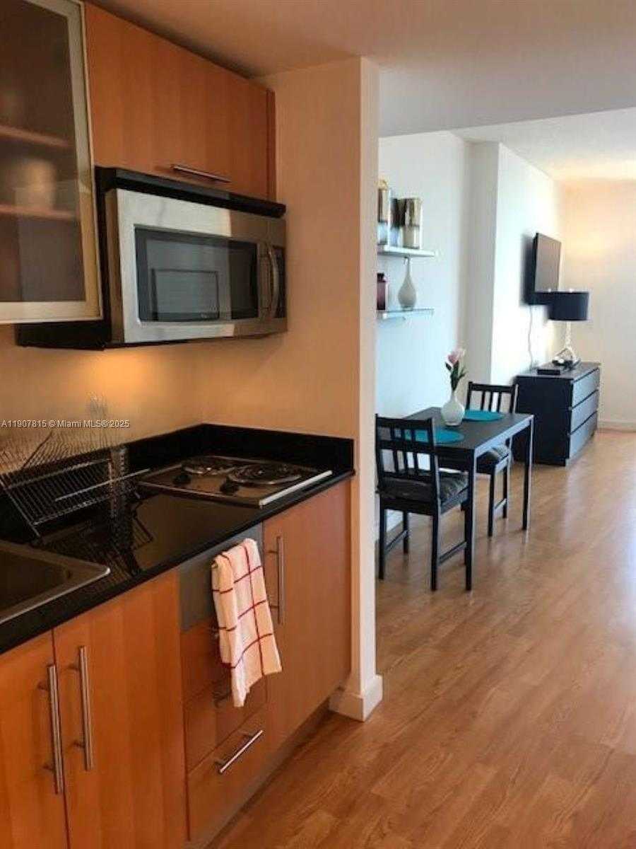 Small Image of 1750 NORTH BAYSHORE DR #3908, Miami Number 3