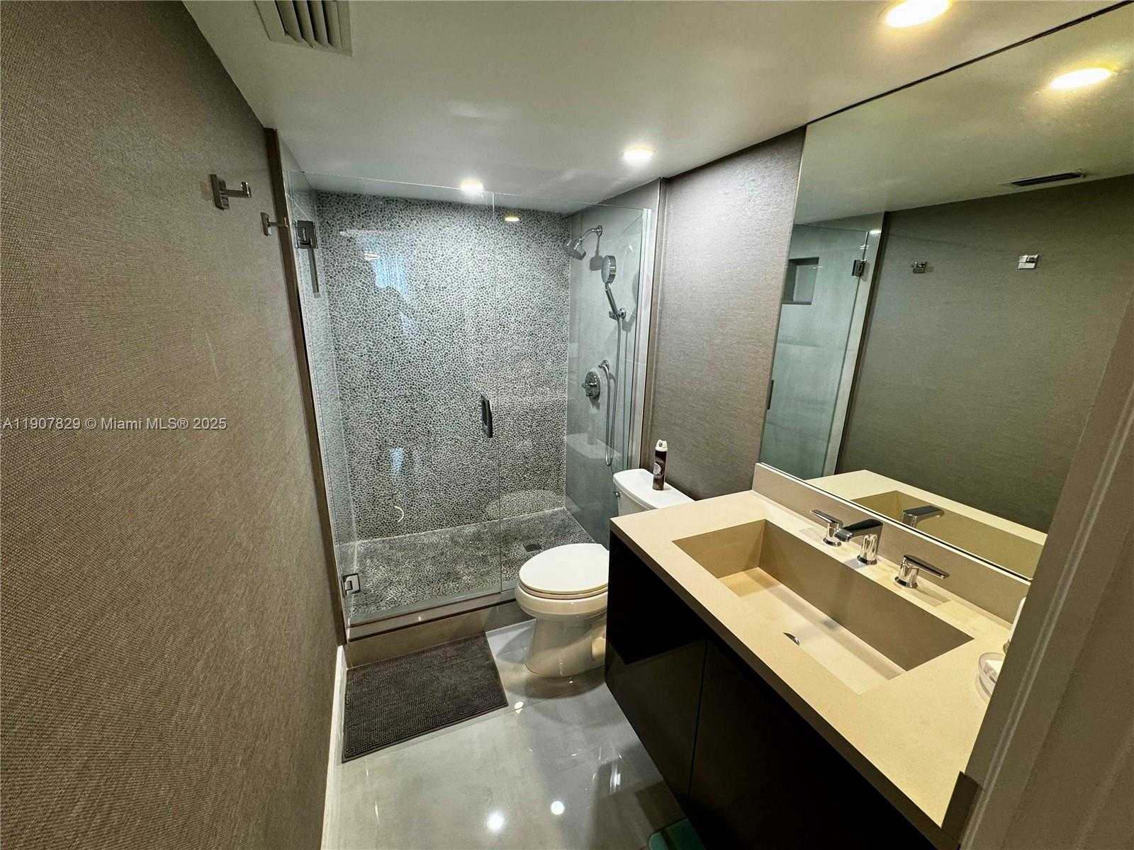 Small Image of 19555 EAST COUNTRY CLUB DR #8304, Aventura Number 11