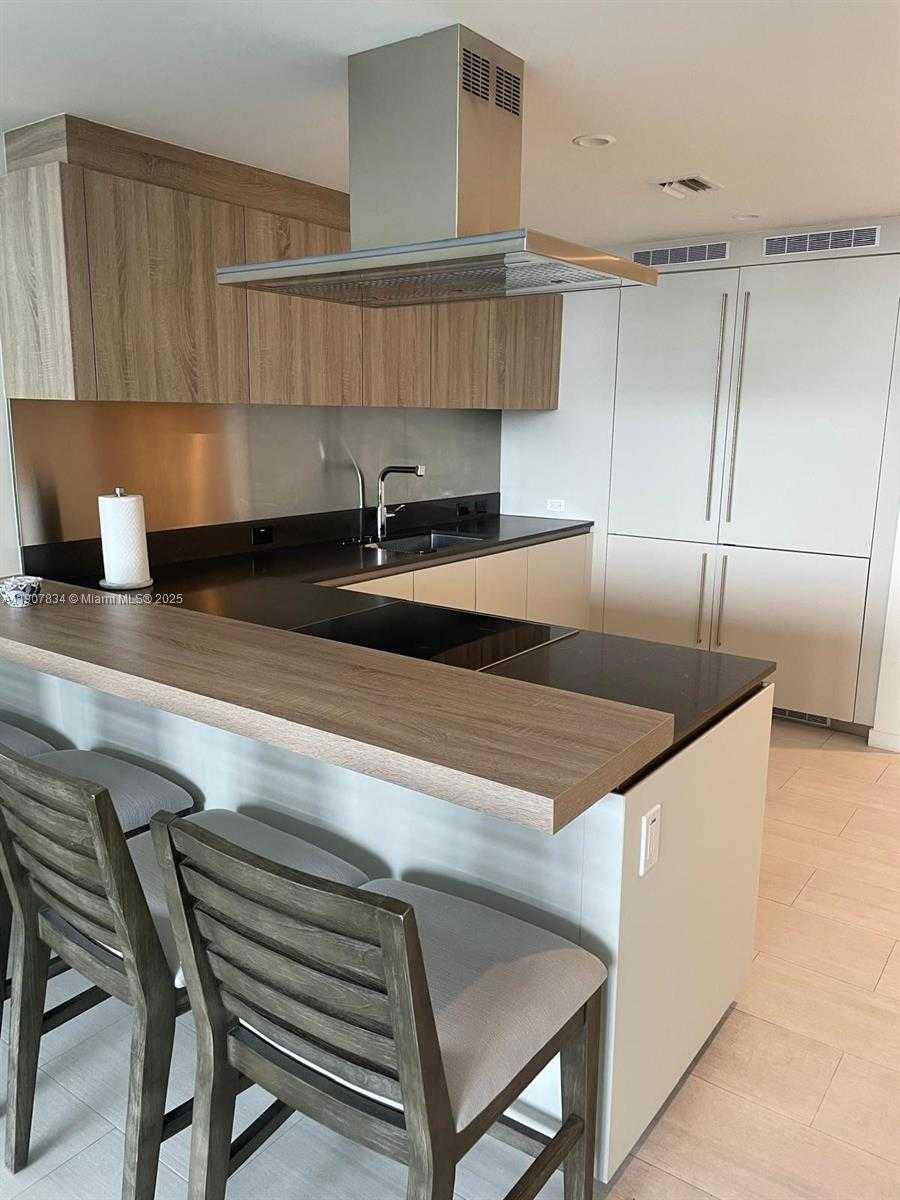 Small Image of 1000 BRICKELL PLZ #2404, Miami Number 11