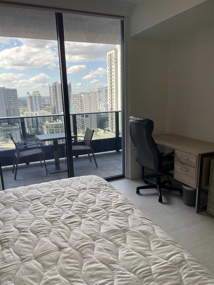 Small Image of 1000 BRICKELL PLZ #2404, Miami Number 13