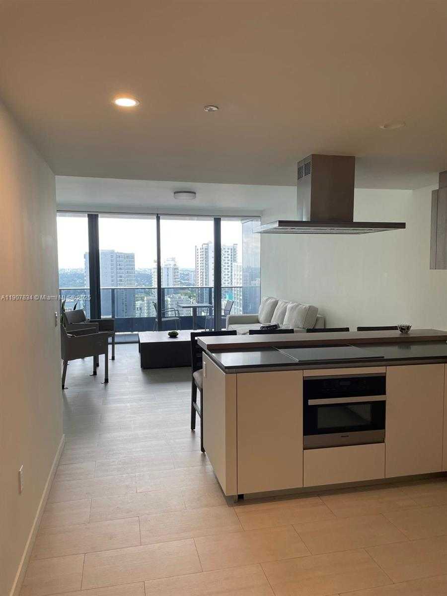 Small Image of 1000 BRICKELL PLZ #2404, Miami Number 20