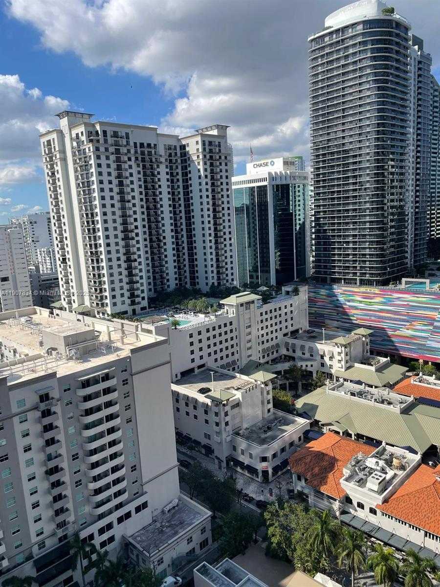 Small Image of 1000 BRICKELL PLZ #2404, Miami Number 3