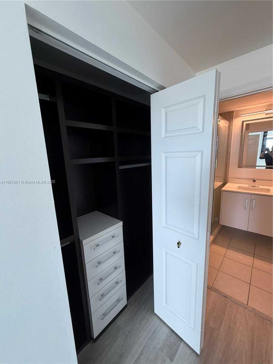 Small Image of 140 SOUTH DIXIE HWY #807, Hollywood Number 13