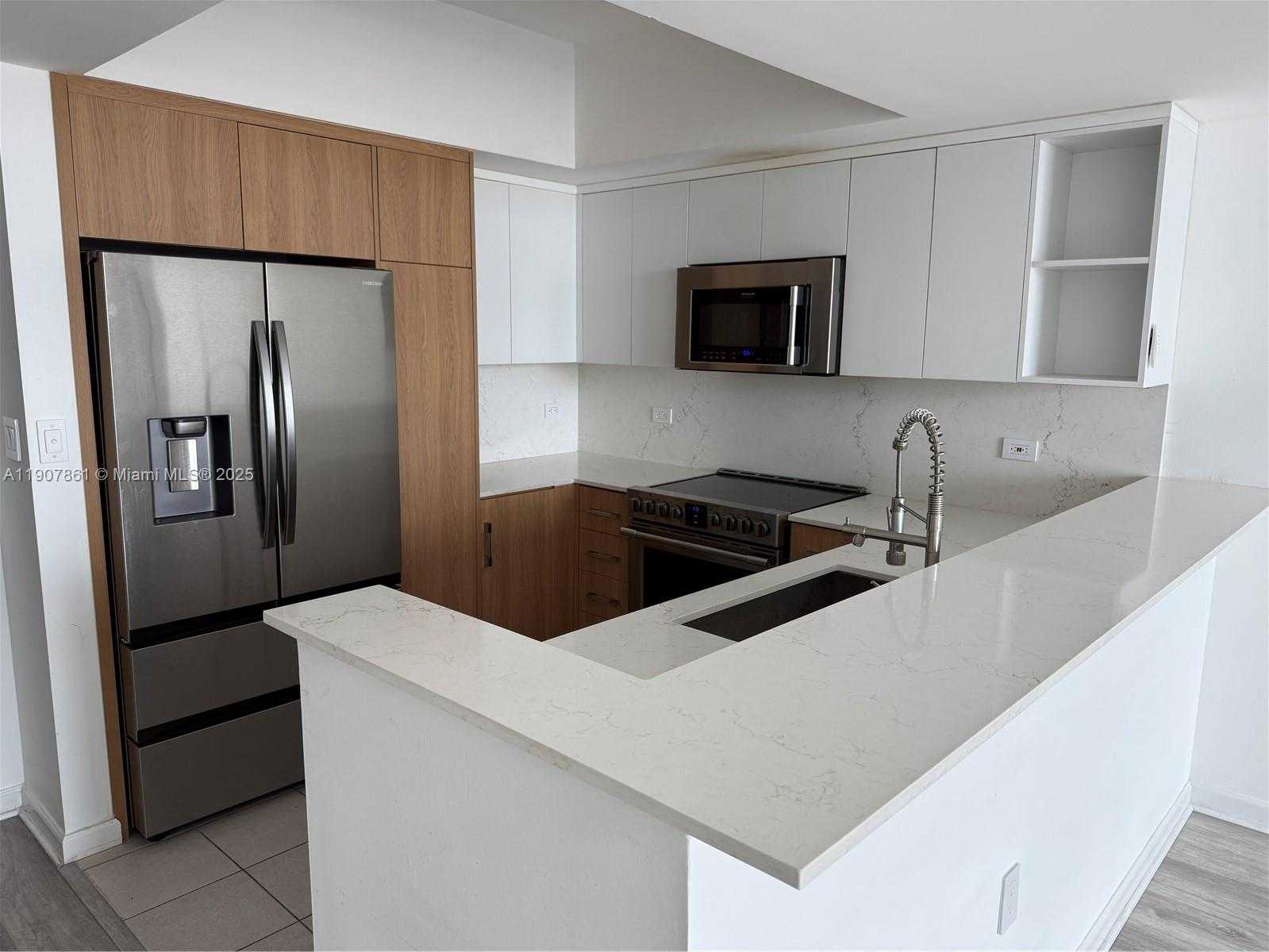 Small Image of 140 SOUTH DIXIE HWY #807, Hollywood Number 27