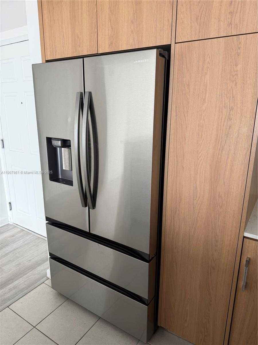 Small Image of 140 SOUTH DIXIE HWY #807, Hollywood Number 3