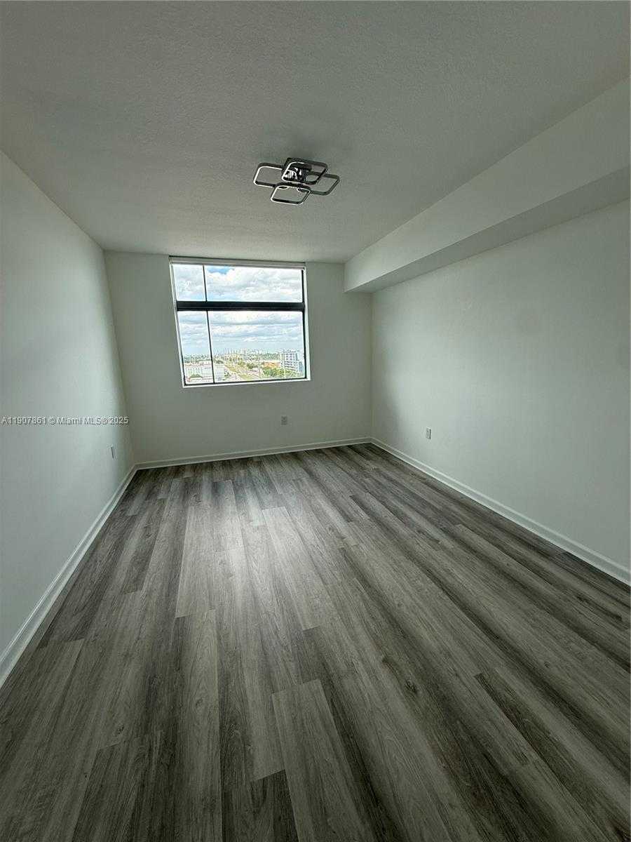 Small Image of 140 SOUTH DIXIE HWY #807, Hollywood Number 30