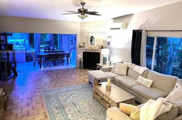 Small Image of 154 COCOA DR #-, Islamorada Number 4