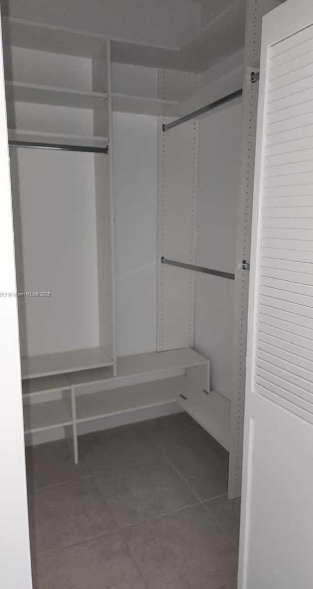 Small Image of 201 CRANDON BL #936, Key Biscayne Number 15