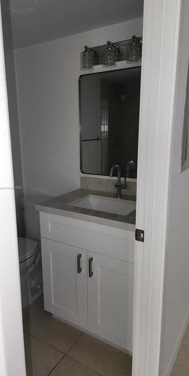 Small Image of 201 CRANDON BL #936, Key Biscayne Number 8