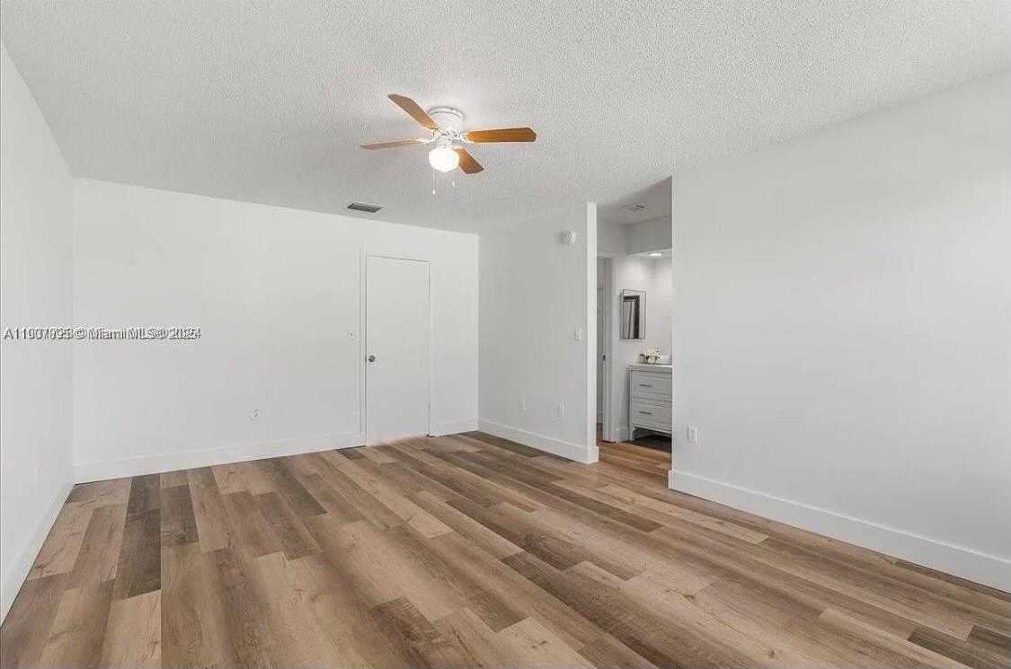 Small Image of 2512 SOUTH WEST 113TH CT #B, Miami Number 2