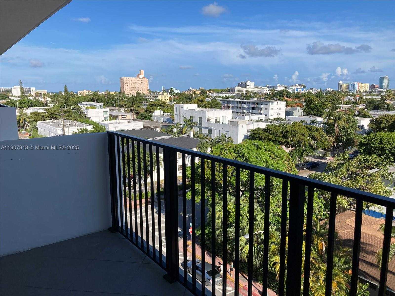 Small Image of 1000 MICHIGAN AVE #706, Miami Beach Number 11