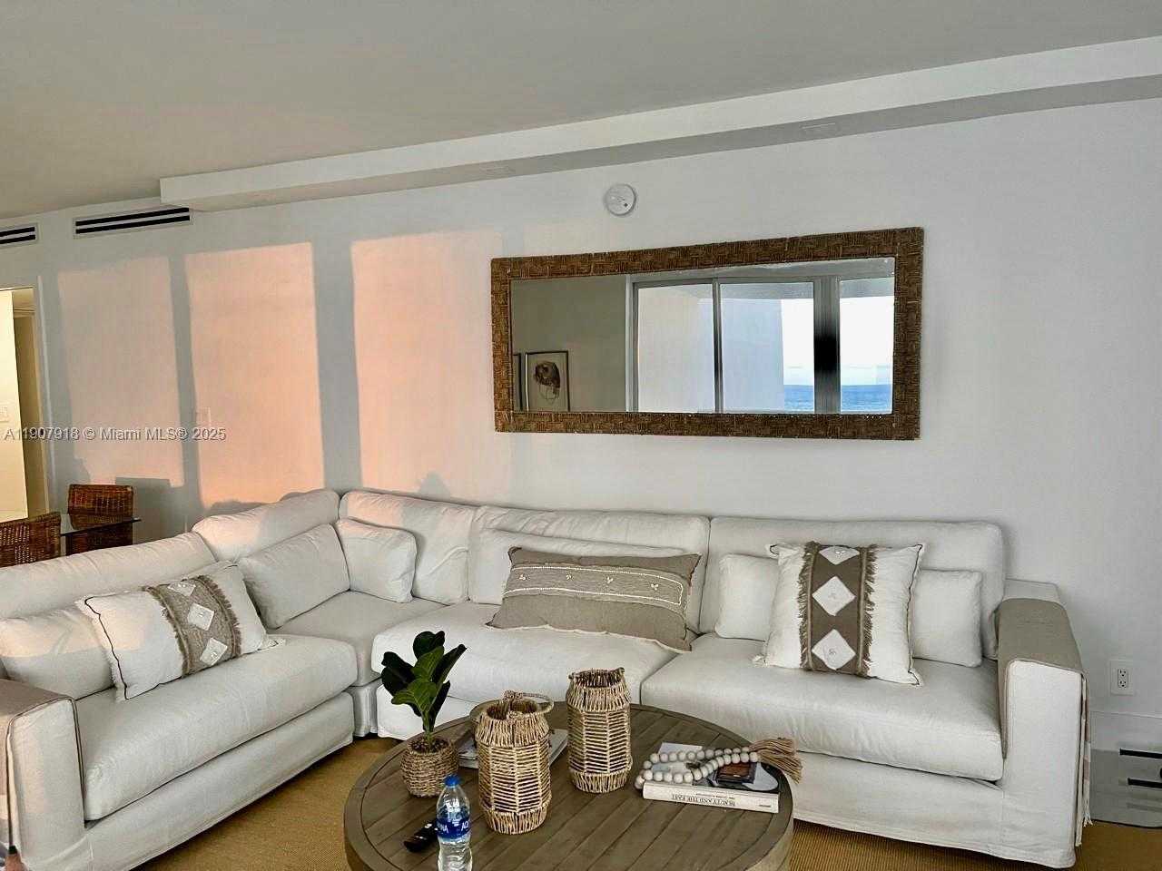 Small Image of 100 BAYVIEW DR #2005, Sunny Isles Beach Number 13