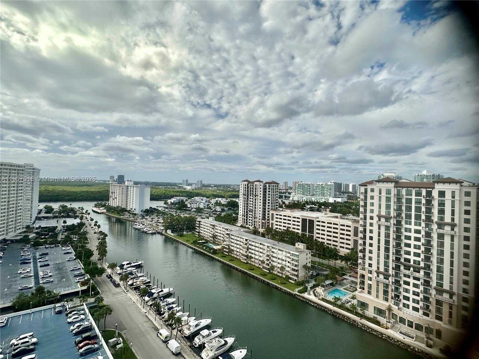 Small Image of 100 BAYVIEW DR #2005, Sunny Isles Beach Number 38