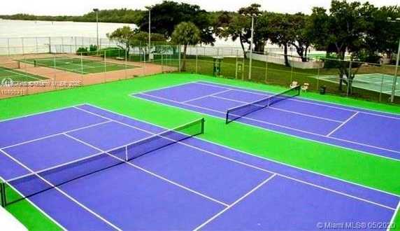 Small Image of 100 BAYVIEW DR #2005, Sunny Isles Beach Number 48