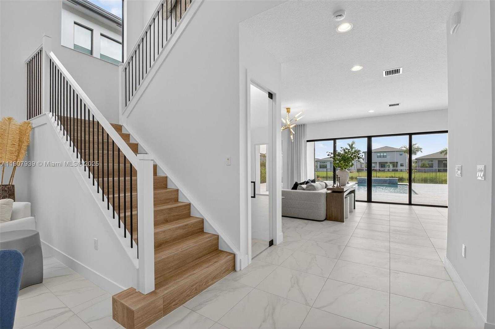 Small Image of 8356 ROYAL COUNTY DOWN RD #454, Boca Raton Number 13