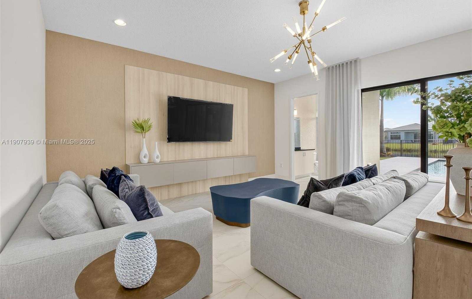 Small Image of 8356 ROYAL COUNTY DOWN RD #454, Boca Raton Number 25