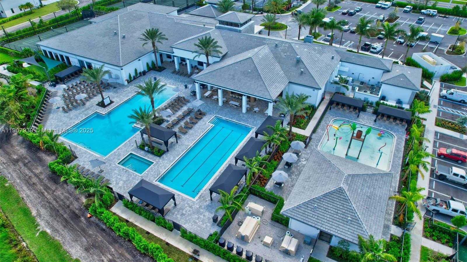 Small Image of 8356 ROYAL COUNTY DOWN RD #454, Boca Raton Number 43