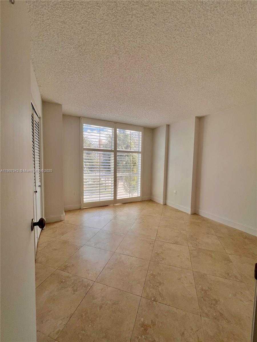 Small Image of 17600 NORTH BAY RD #N304, Sunny Isles Beach Number 14