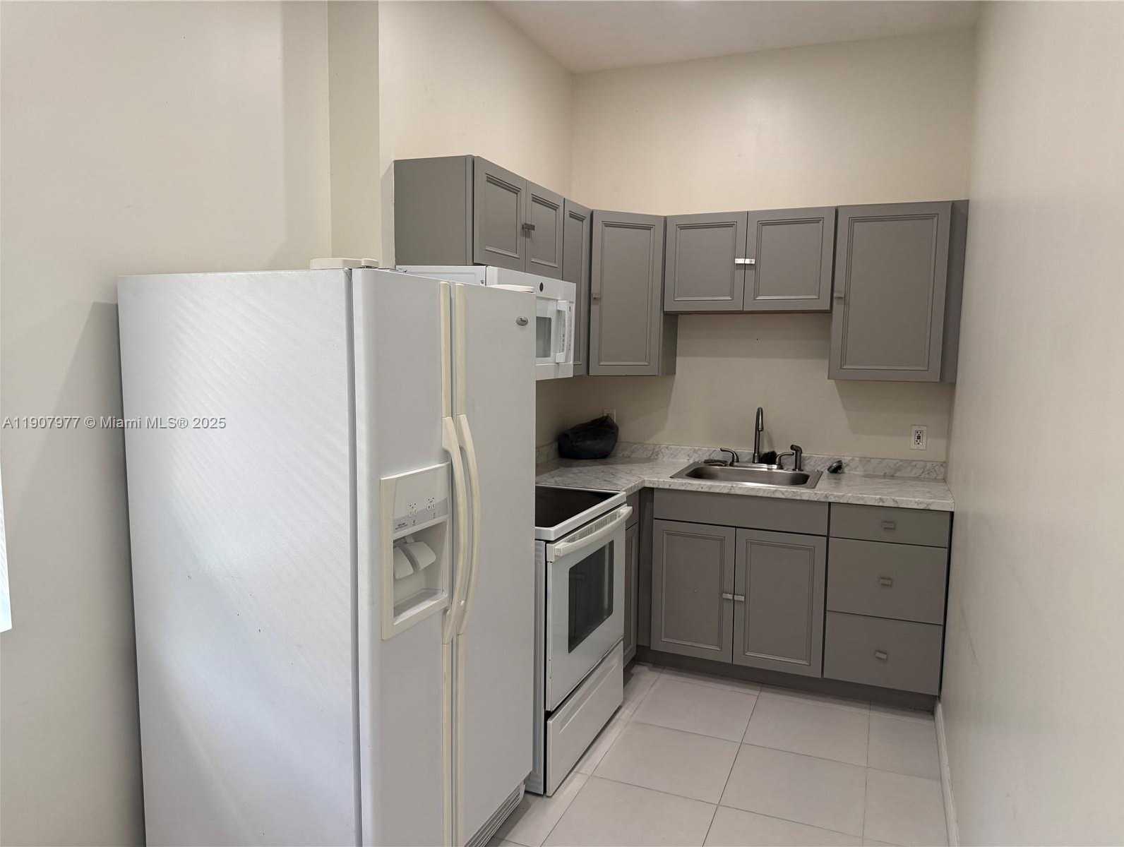 Small Image of 12800 SOUTH WEST 222ND ST, Miami Number 10