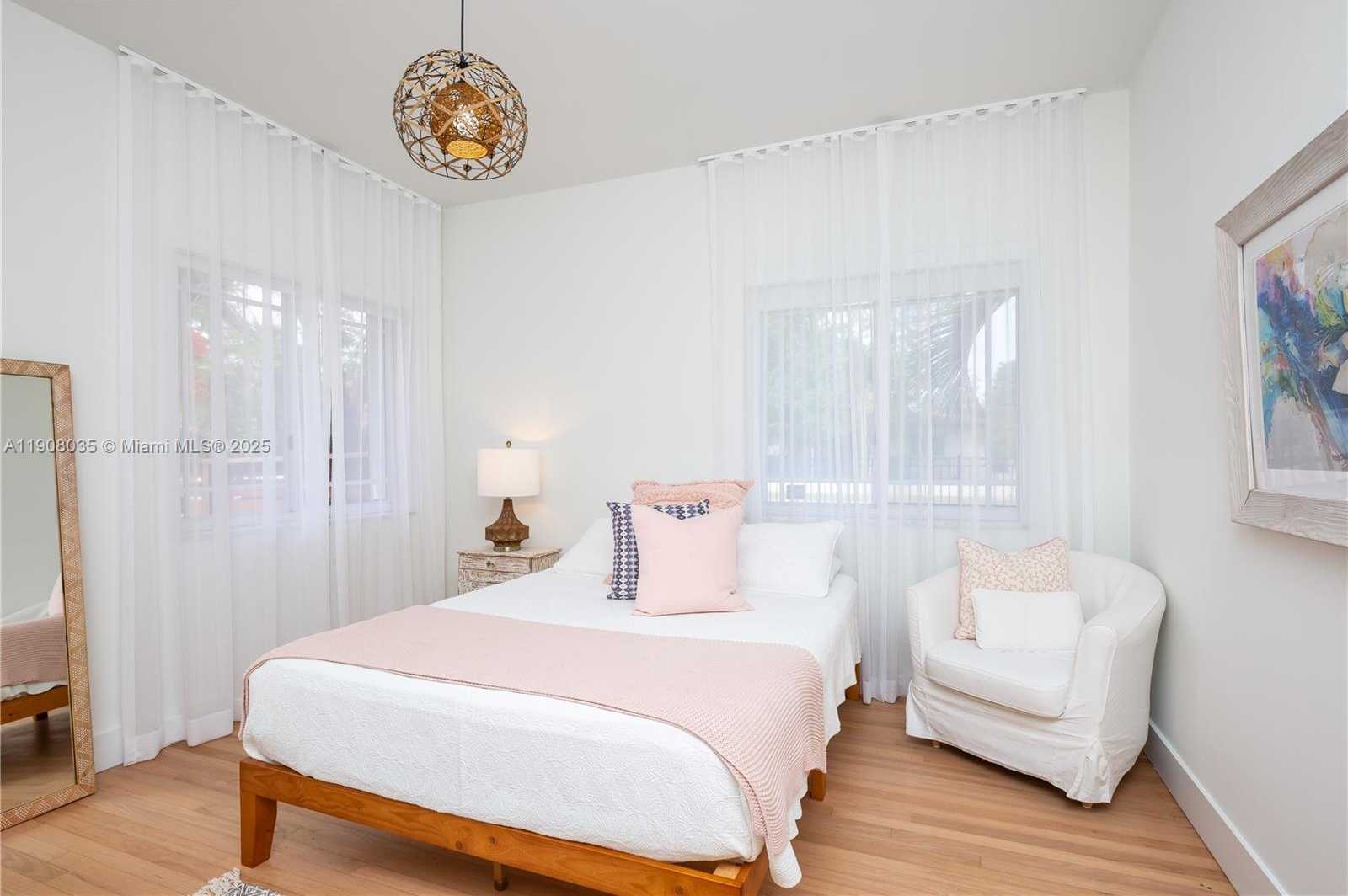 Small Image of 501 SOUTH WEST 19TH RD, Miami Number 18