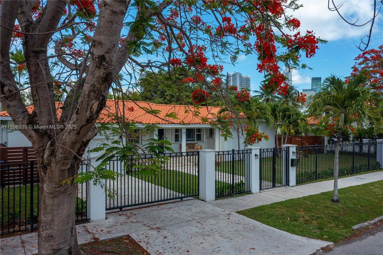 Small Image of 501 SOUTH WEST 19TH RD, Miami Number 2