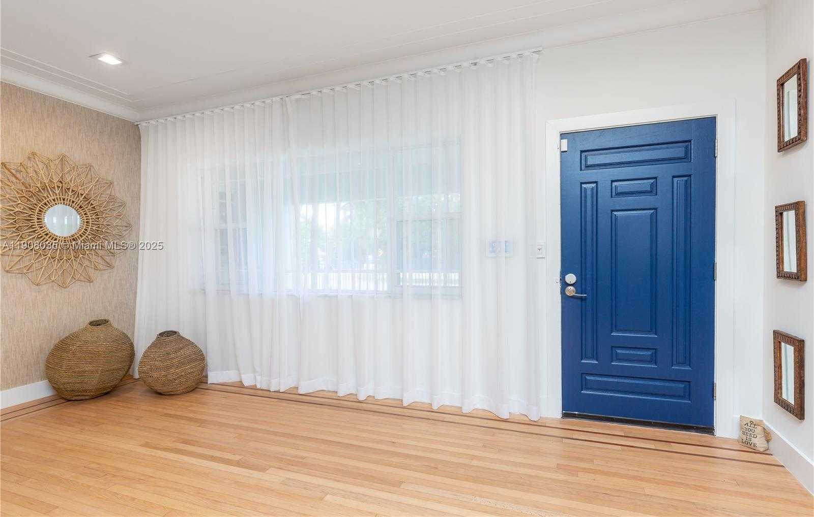 Small Image of 501 SOUTH WEST 19TH RD, Miami Number 26