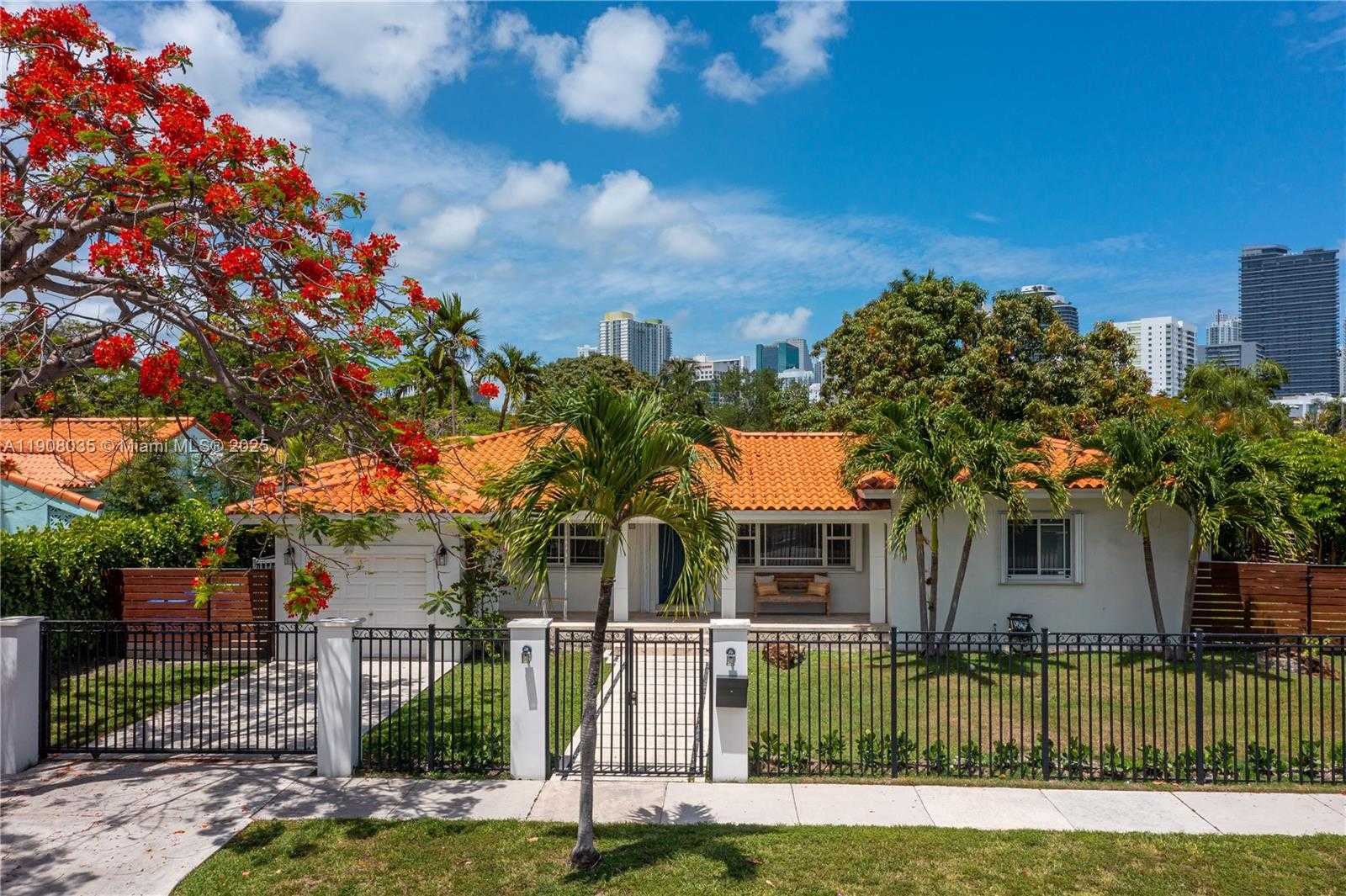 Small Image of 501 SOUTH WEST 19TH RD, Miami Number 4