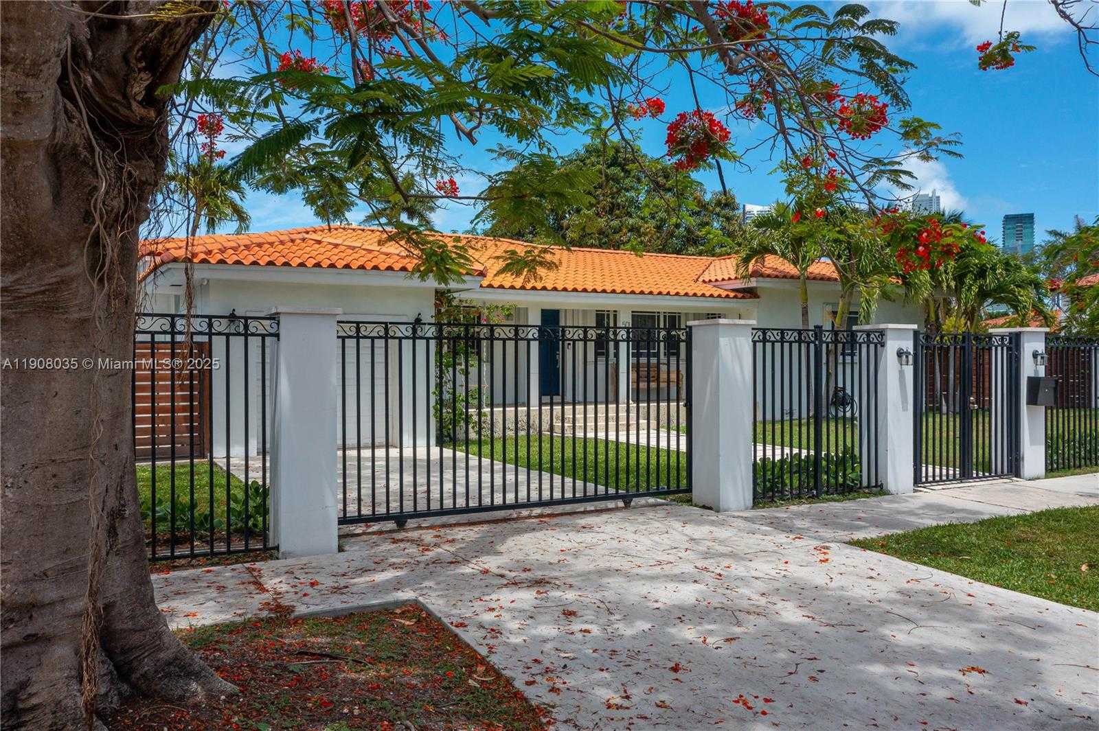 Small Image of 501 SOUTH WEST 19TH RD, Miami Number 55