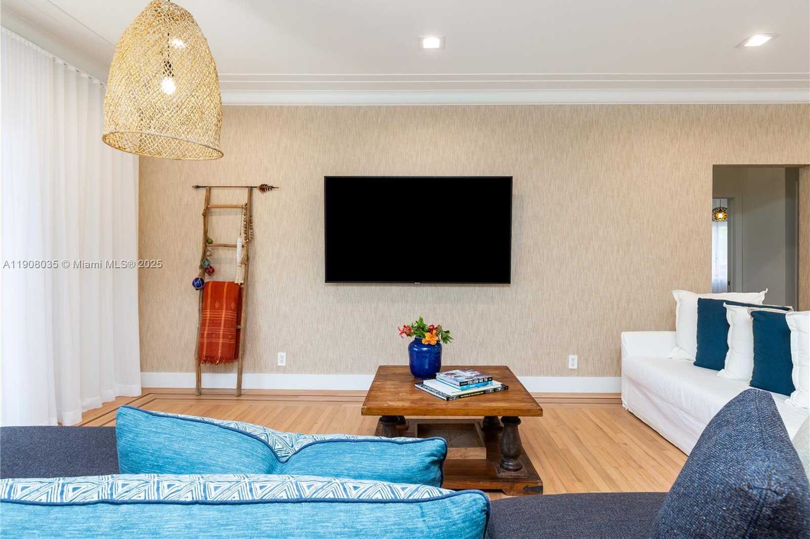 Small Image of 501 SOUTH WEST 19TH RD, Miami Number 8