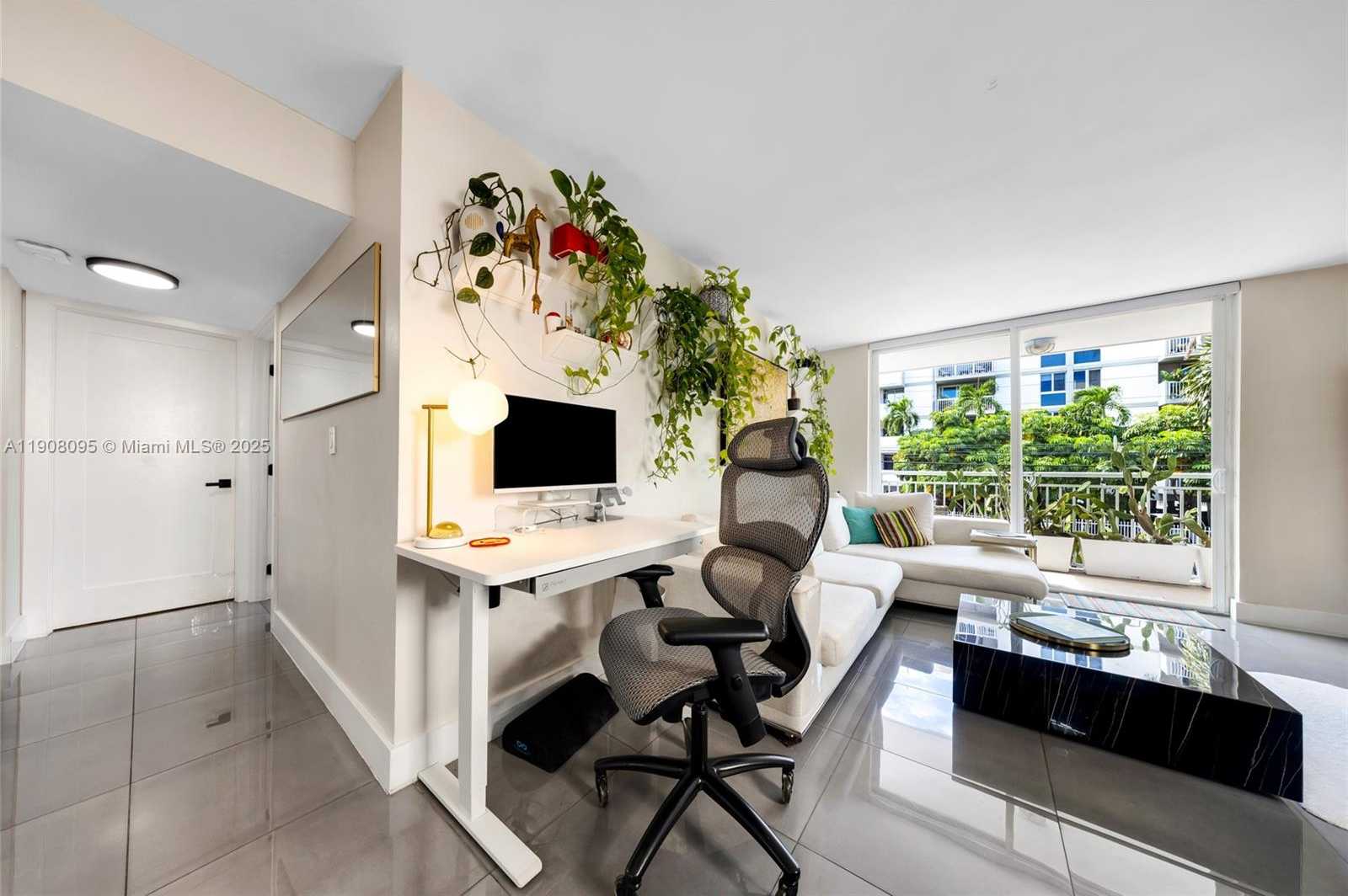 Small Image of 1665 BAY RD #221, Miami Beach Number 13