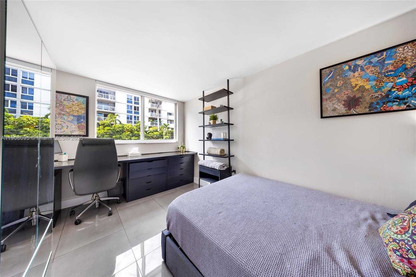 Small Image of 1665 BAY RD #221, Miami Beach Number 15