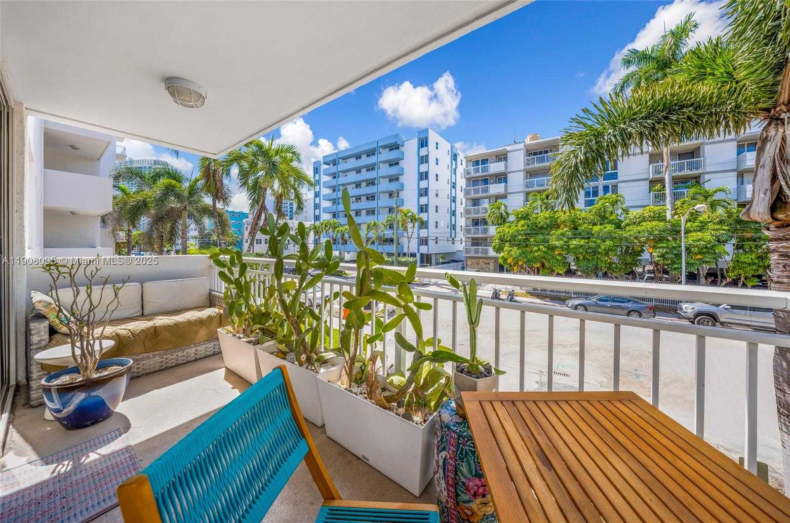 Small Image of 1665 BAY RD #221, Miami Beach Number 25