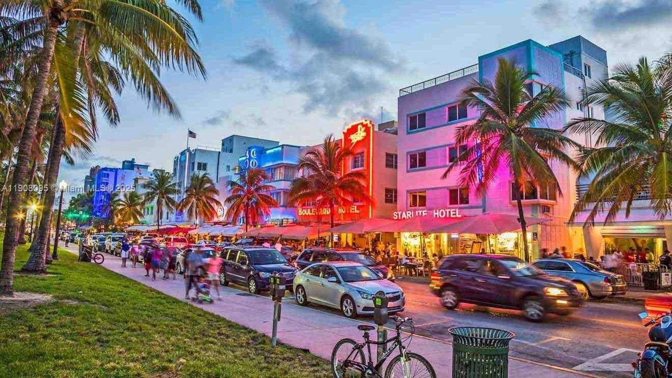 Small Image of 1665 BAY RD #221, Miami Beach Number 30