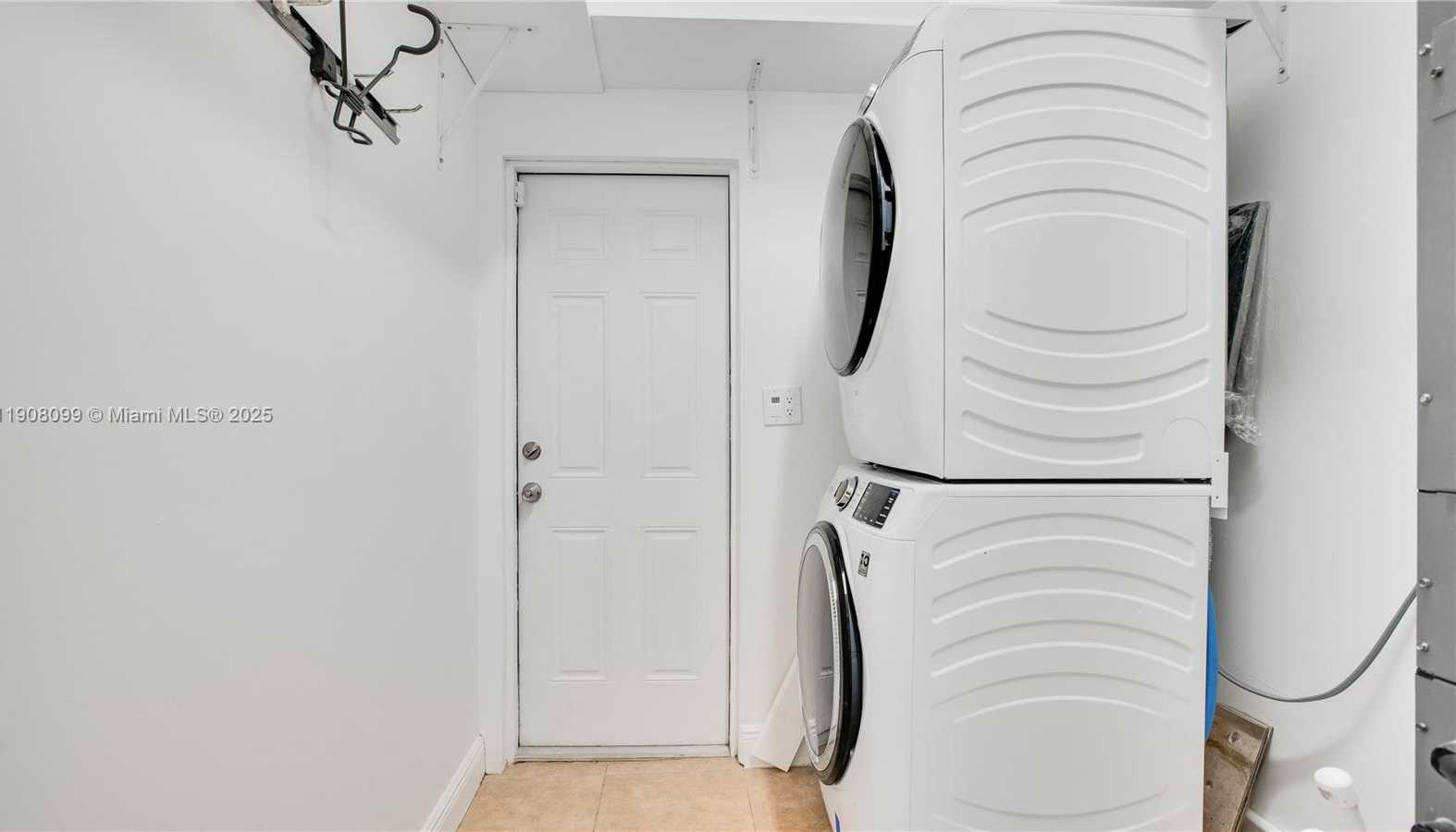 Small Image of 5711 MARIUS ST #5711, Coral Gables Number 15