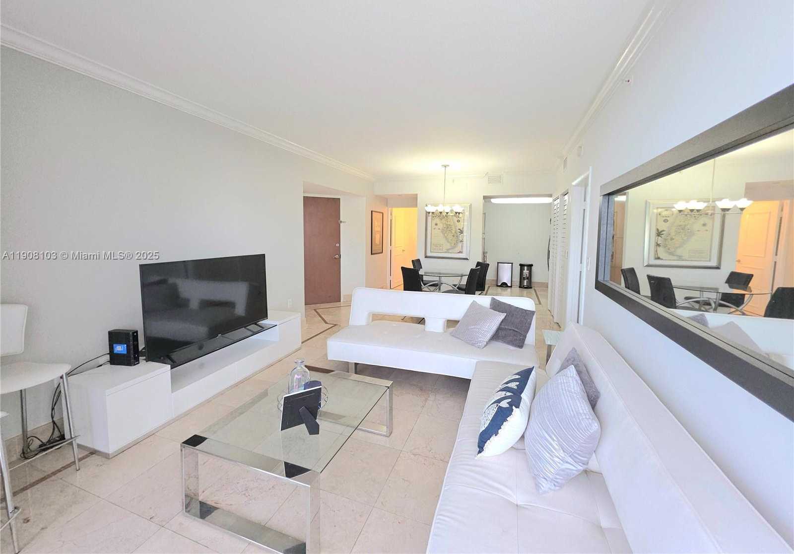 Small Image of 6365 COLLINS AVE #1511, Miami Beach Number 8